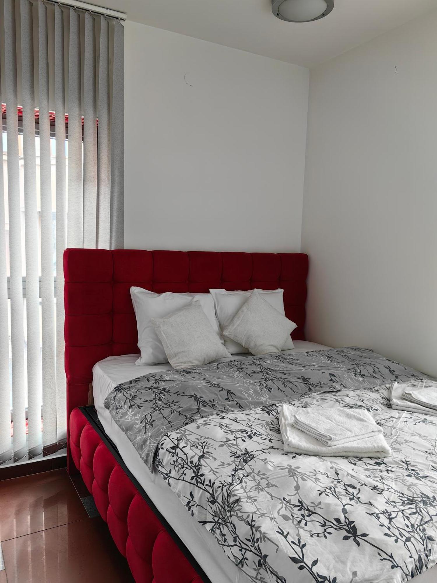 2 Bedrooms Apartment. Plowdiw Exterior foto